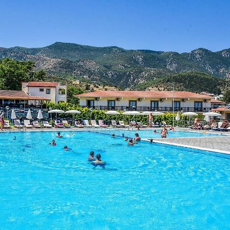 RIVERSIDE HOTEL&Pools&Beach Club Krini Exterior foto