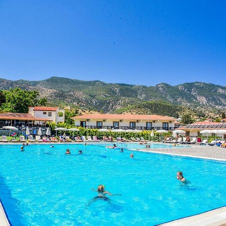 RIVERSIDE HOTEL&Pools&Beach Club Krini Exterior foto