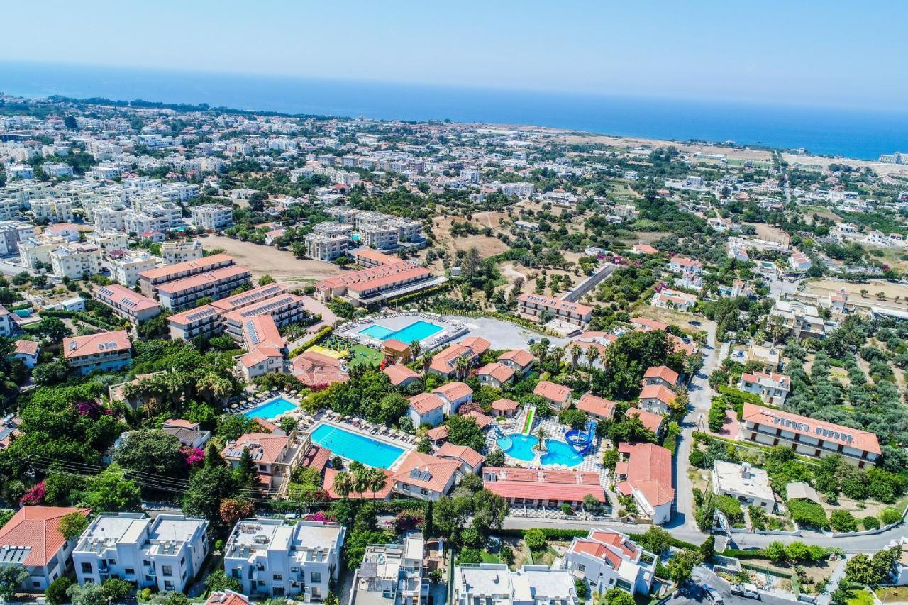 RIVERSIDE HOTEL&Pools&Beach Club Krini Exterior foto
