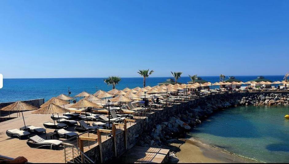 RIVERSIDE HOTEL&Pools&Beach Club Krini Exterior foto