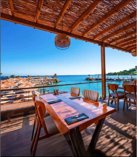 RIVERSIDE HOTEL&Pools&Beach Club Krini Exterior foto