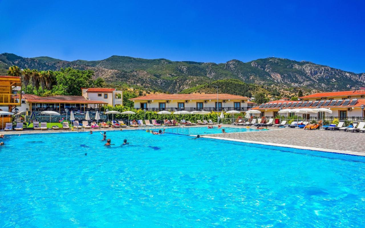 RIVERSIDE HOTEL&Pools&Beach Club Krini Exterior foto