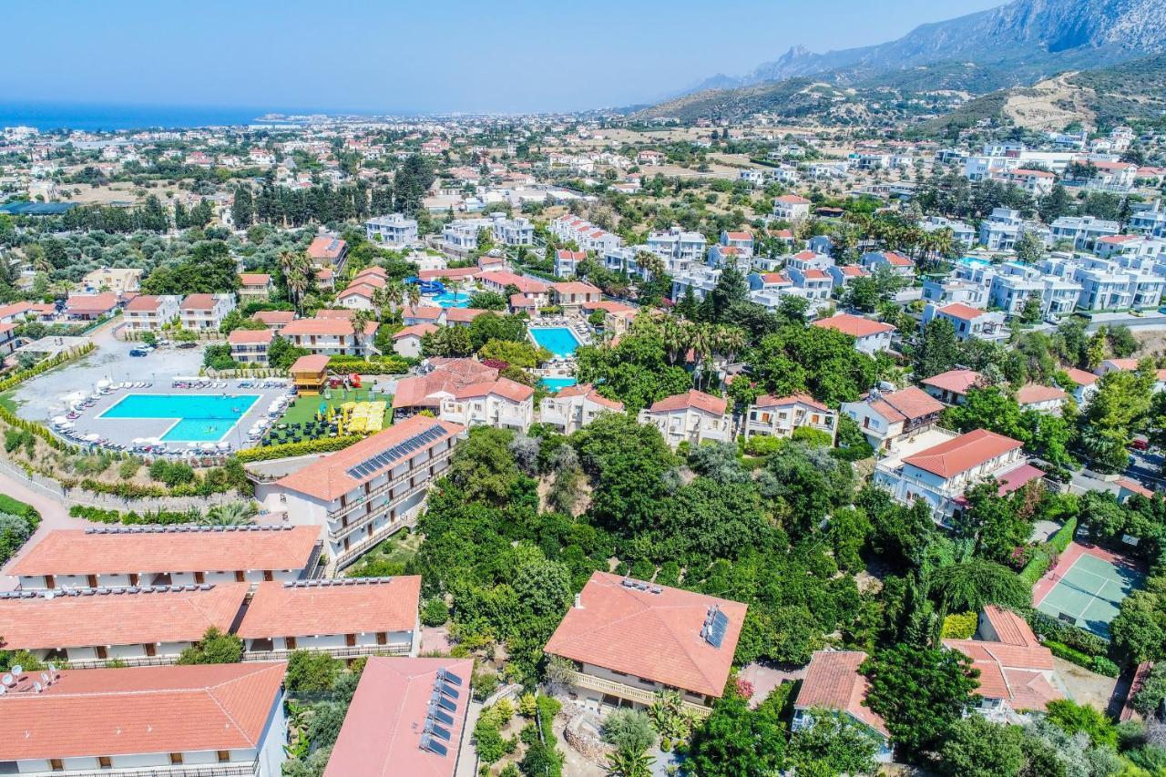 RIVERSIDE HOTEL&Pools&Beach Club Krini Exterior foto