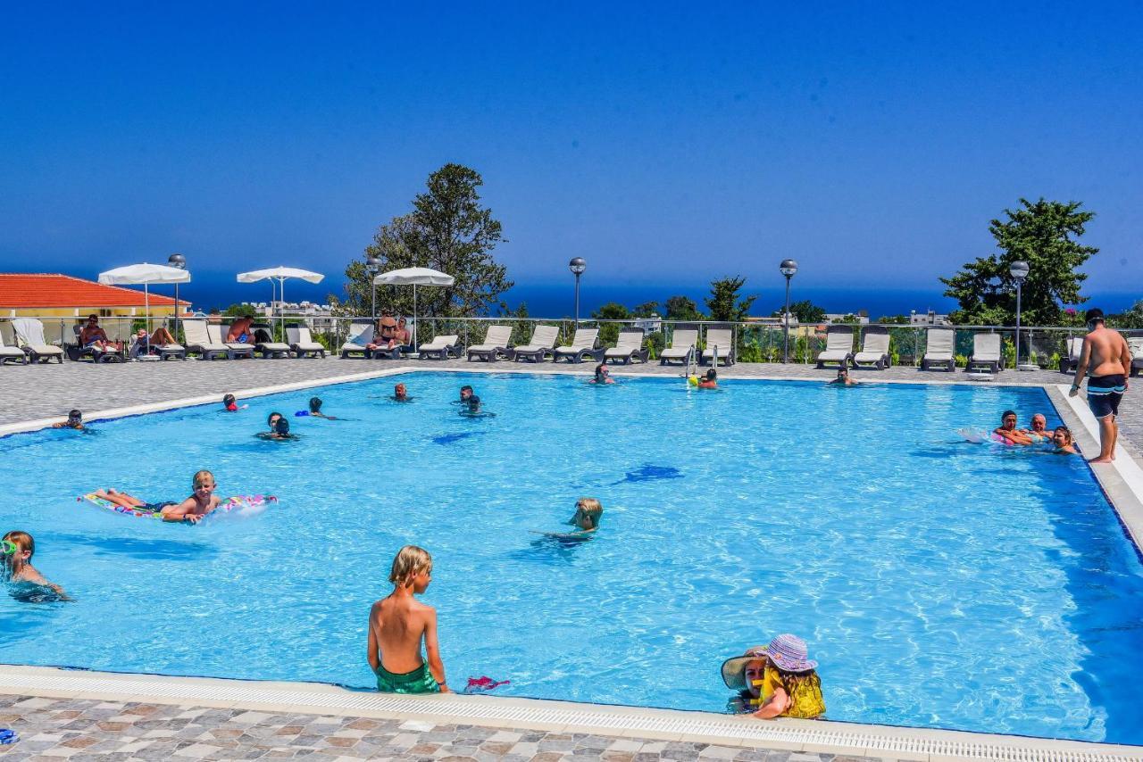 RIVERSIDE HOTEL&Pools&Beach Club Krini Exterior foto