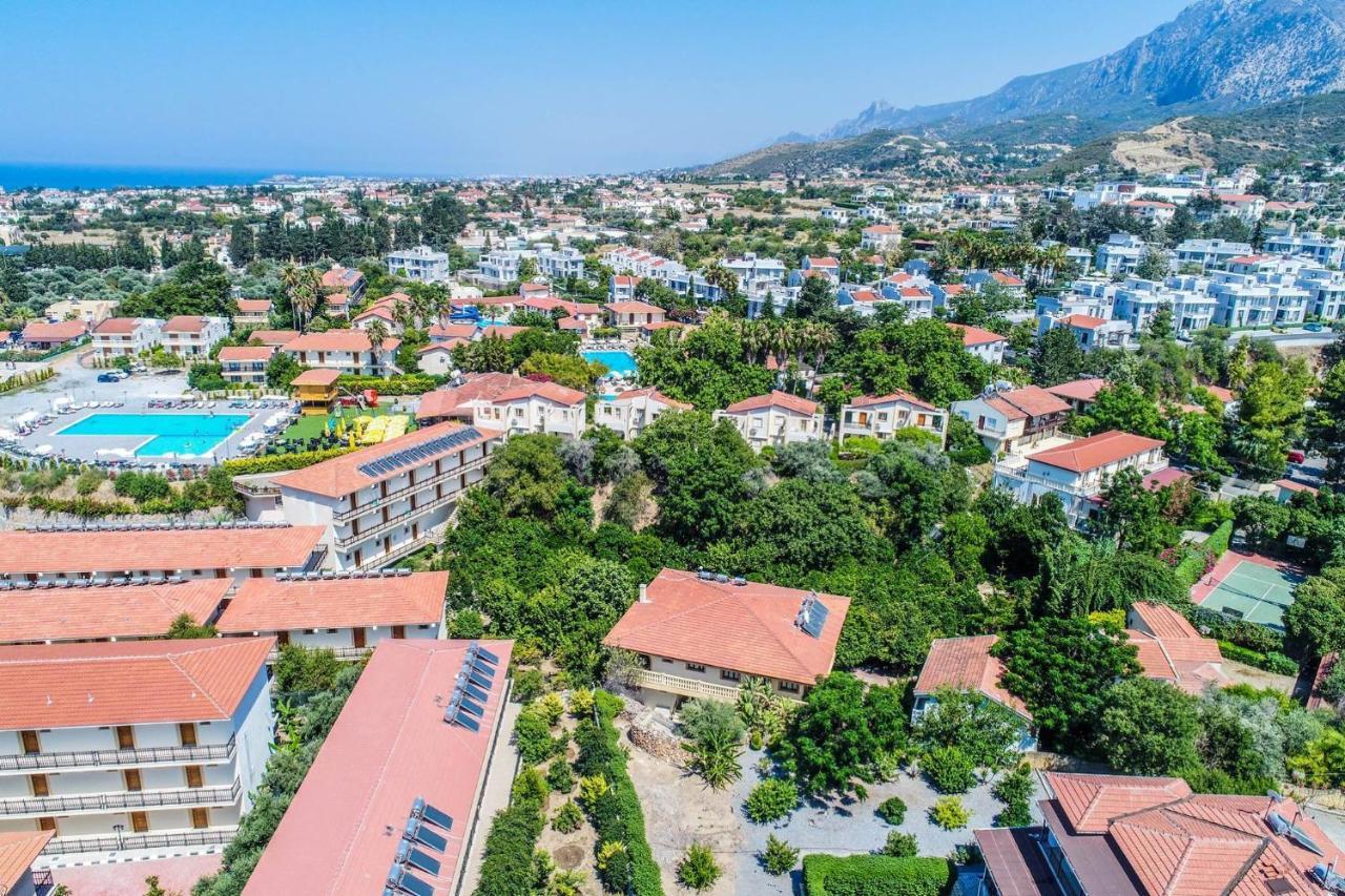 RIVERSIDE HOTEL&Pools&Beach Club Krini Exterior foto